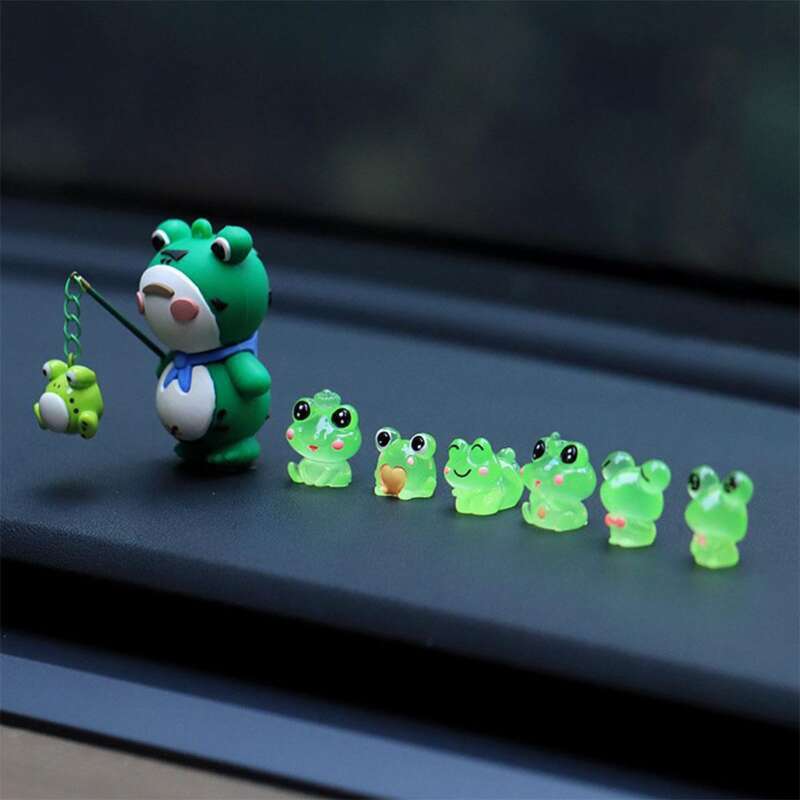 Car Interior Accessories, Small Frogs, Mounted Central Control De, Computer Display Screen Figurine, Cute Car_autovado.com